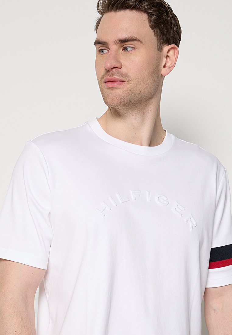 Tommy Hilfiger T-Shirt basic Media 4