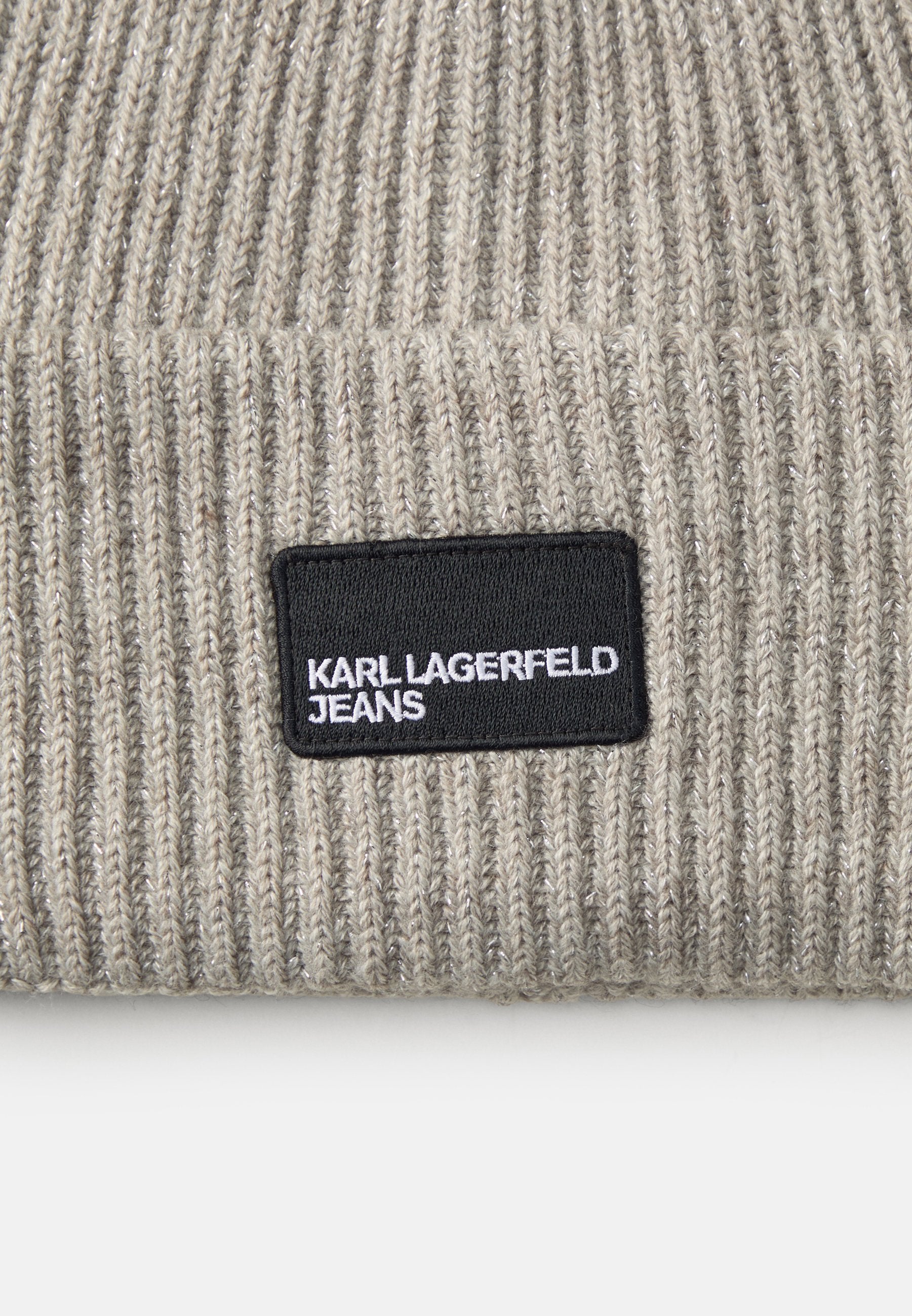 LONG BEANIE UNISEX Media 4