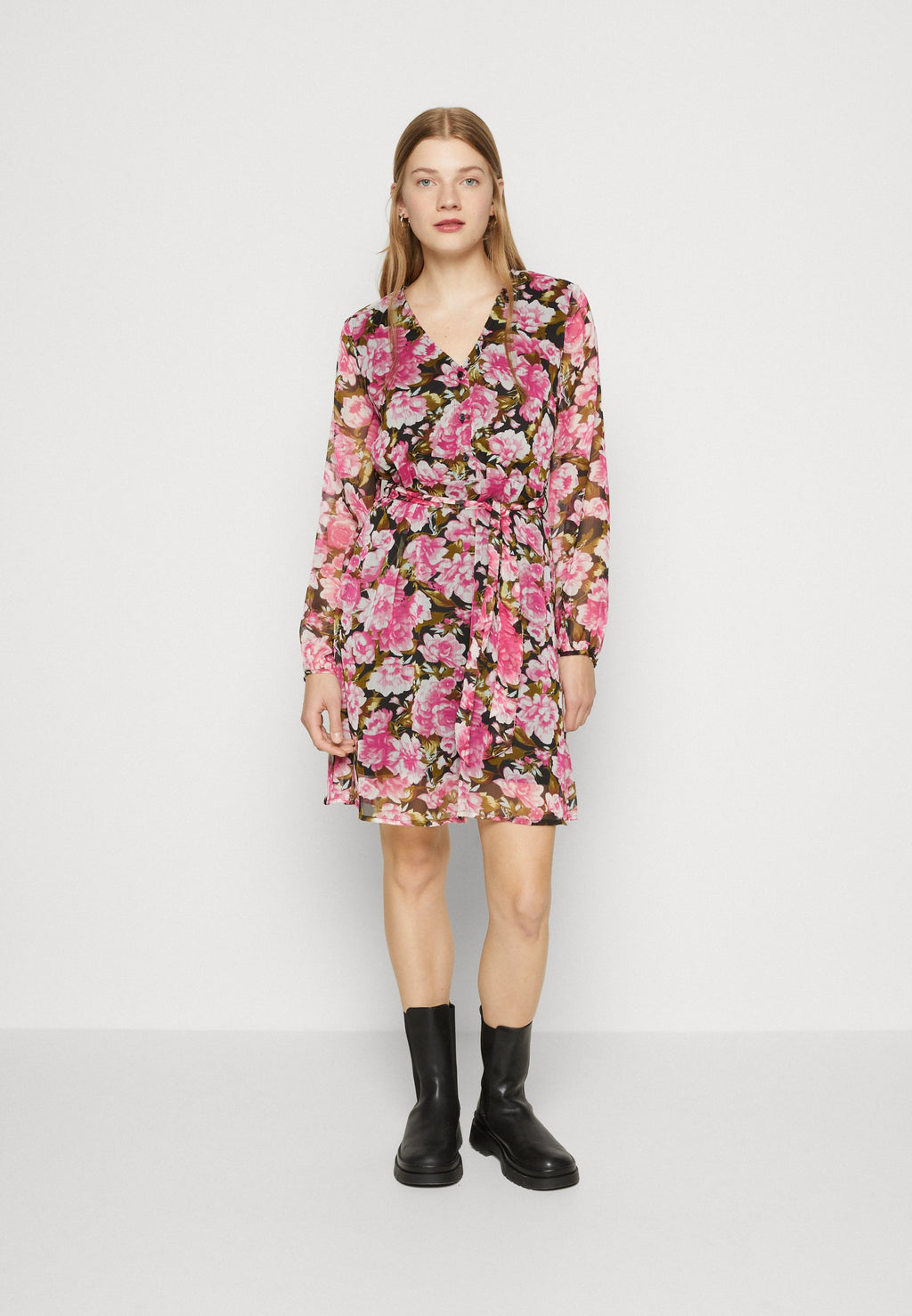 ONLY ONLSAGA V NECK BUTTON DRESS