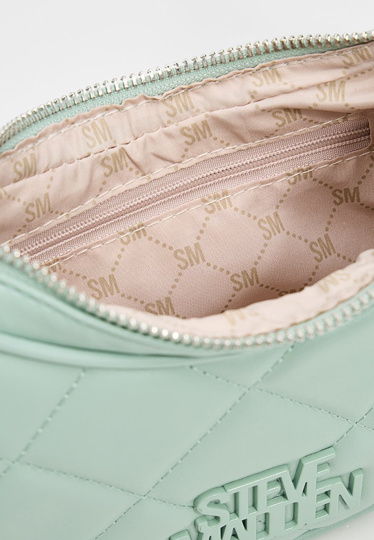 Steve Madden BANDRE