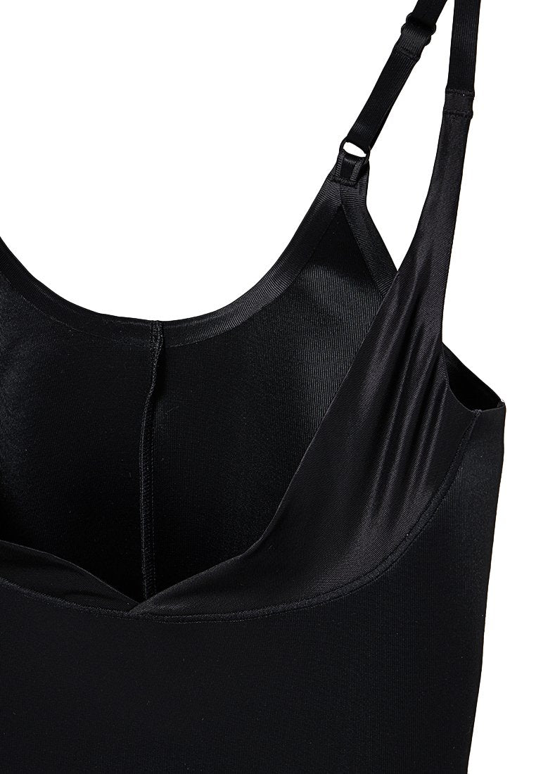 Chantelle Shapewear Media 3