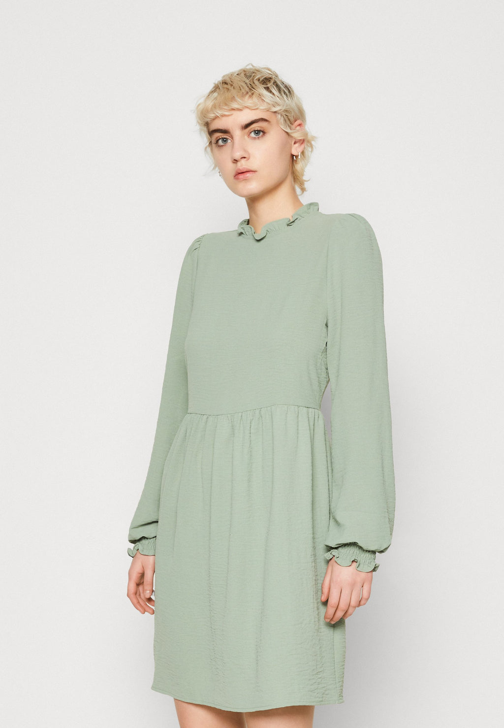 ONLMETTE HIGHNECK DRESS Media 3