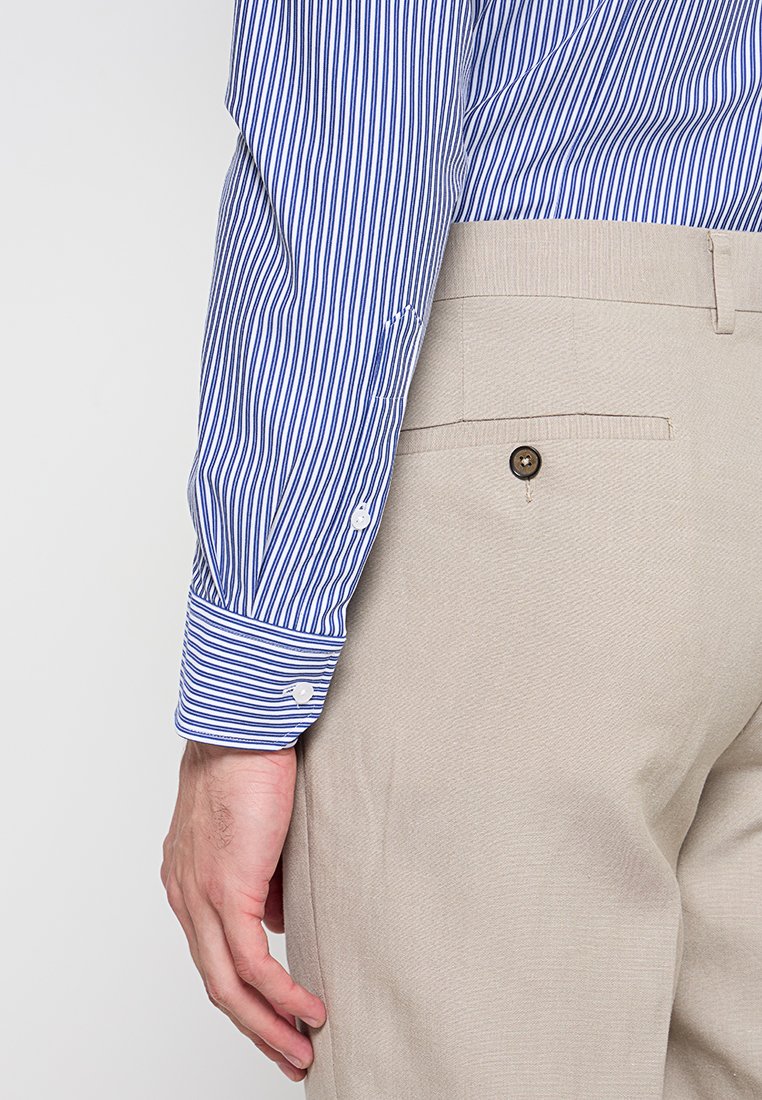 Michael Kors SLIM FIT