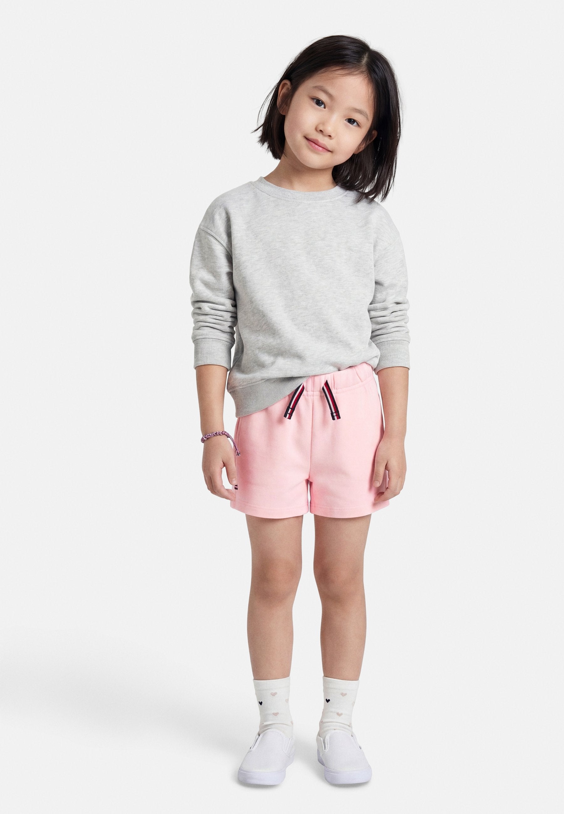 ESSENTIAL SIGNATURE TAPE DRAWSTRING SWEAT SHORTS Media 2