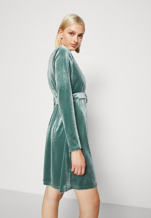 Vero Moda VMCARLY DRESS