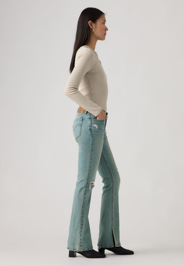 Levi's® LOW SLIM BOOT