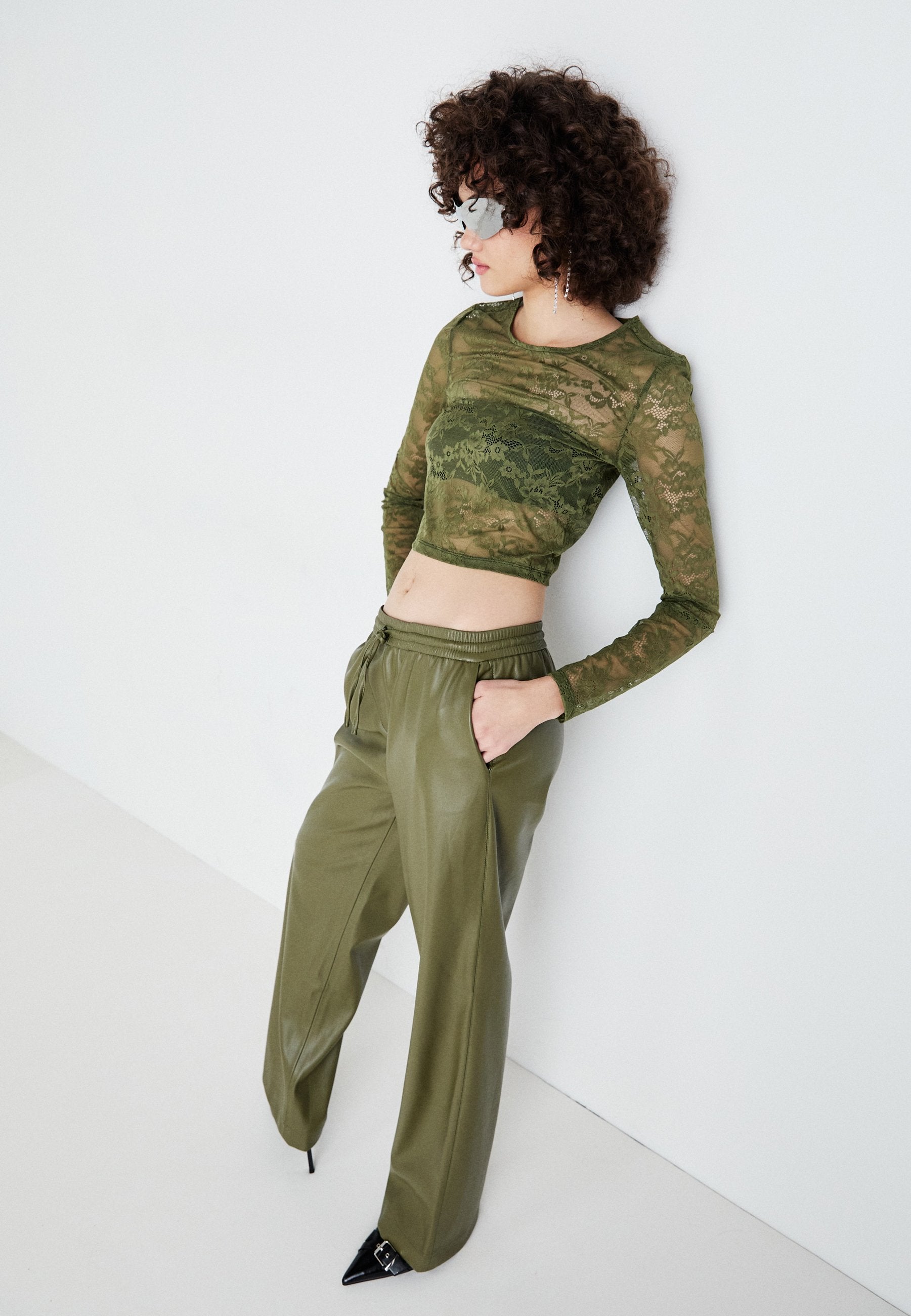 ONLJOVANA TRACKPANT Media 2