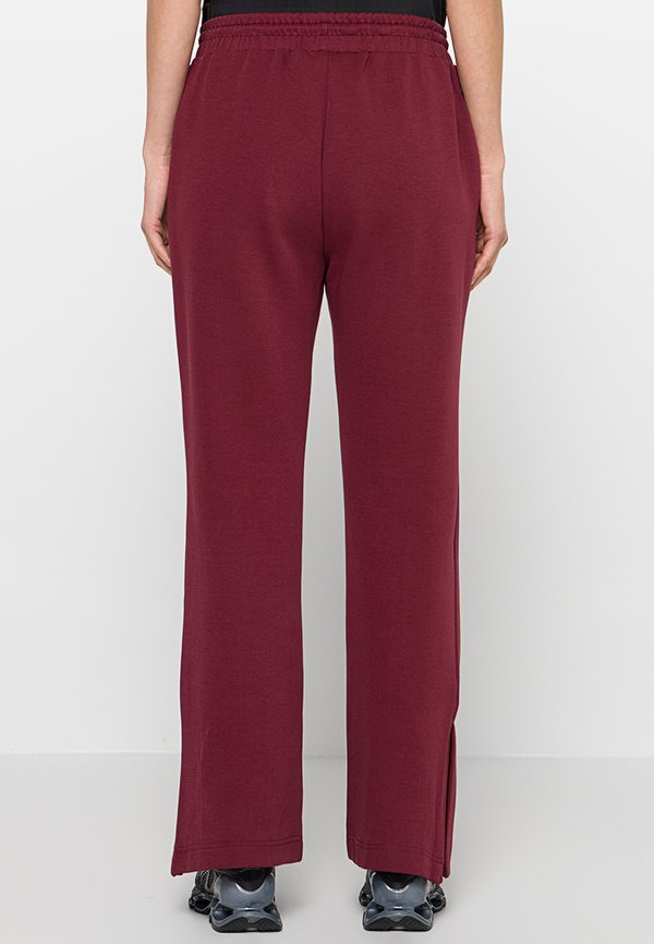 Ted Baker Sports