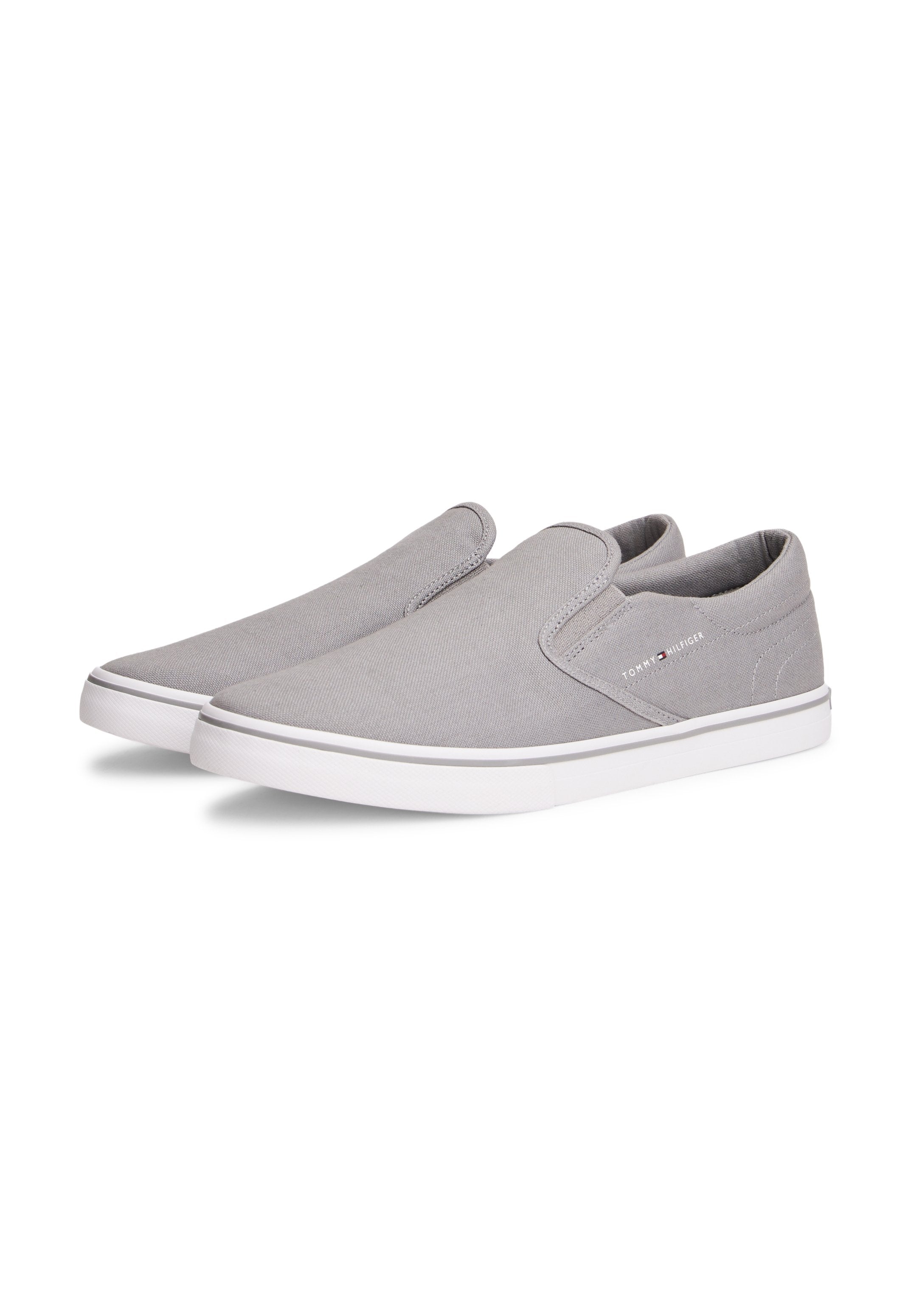 CANVAS SLIP-ON TRAINERS Media 2