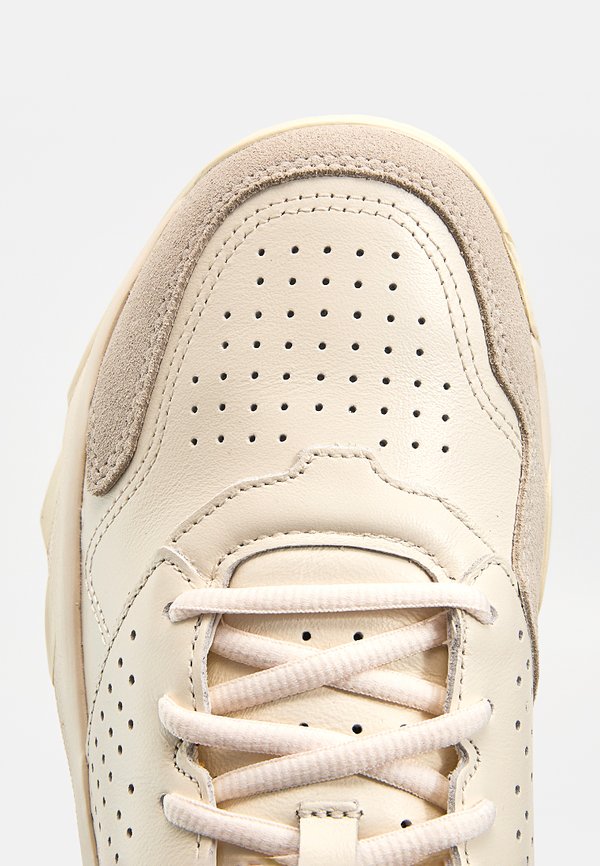 adidas Performance COURTJAM CONTROL 3 PREMIUM