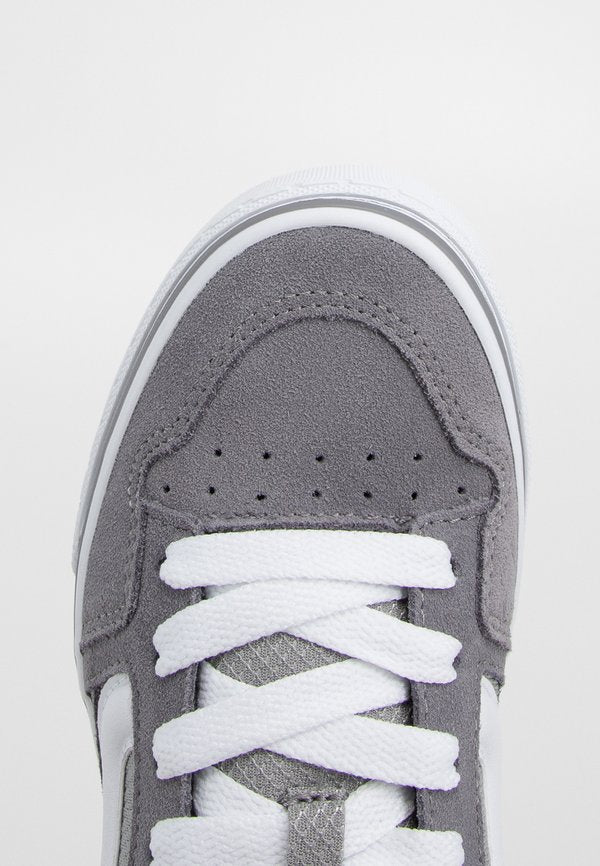 Vans CALDRONE