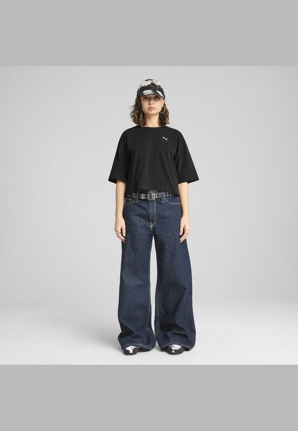 Puma WARDROBE ESS KURZES OVERSIZED-T-SHIRT - Basic T-shirt - black