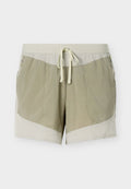 Nike Performance STRIDE SHORT - Sports shorts - light army/spruce fog/olive aura