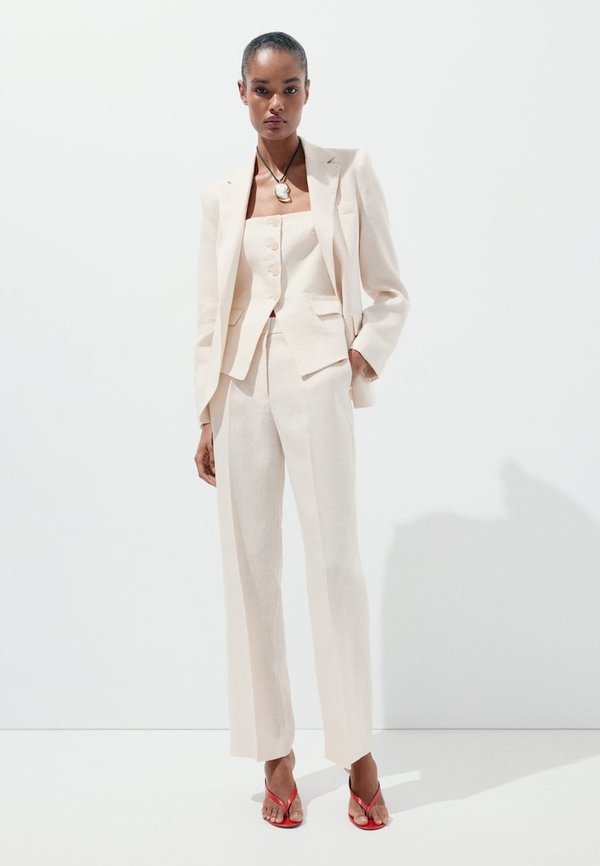 Mango ADULT - Waistcoat - off-white