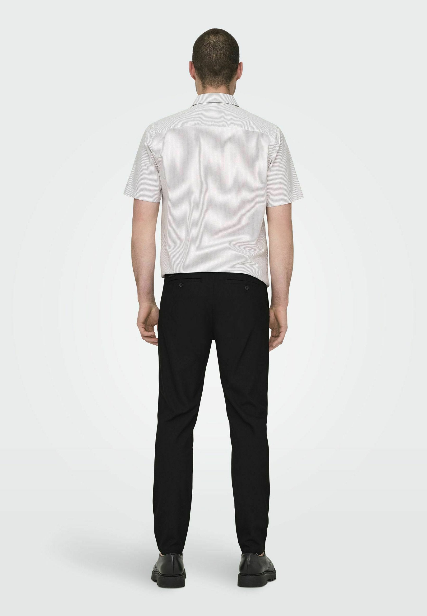 ONSBRAD Slim Fit Media 4