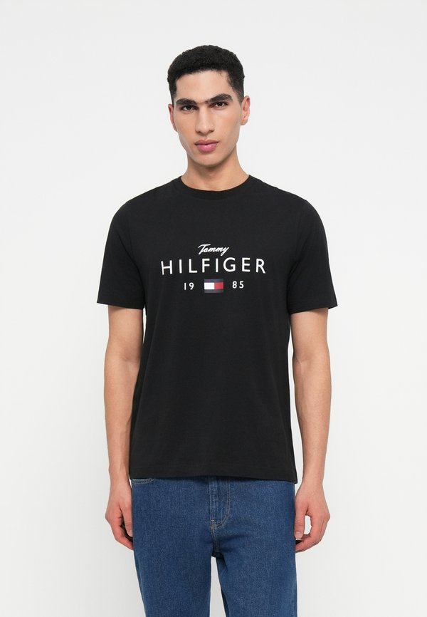 Tommy Hilfiger LOGO GRAPHIC JERSEY CREW NECK T-SHIRT - Print T-shirt - black