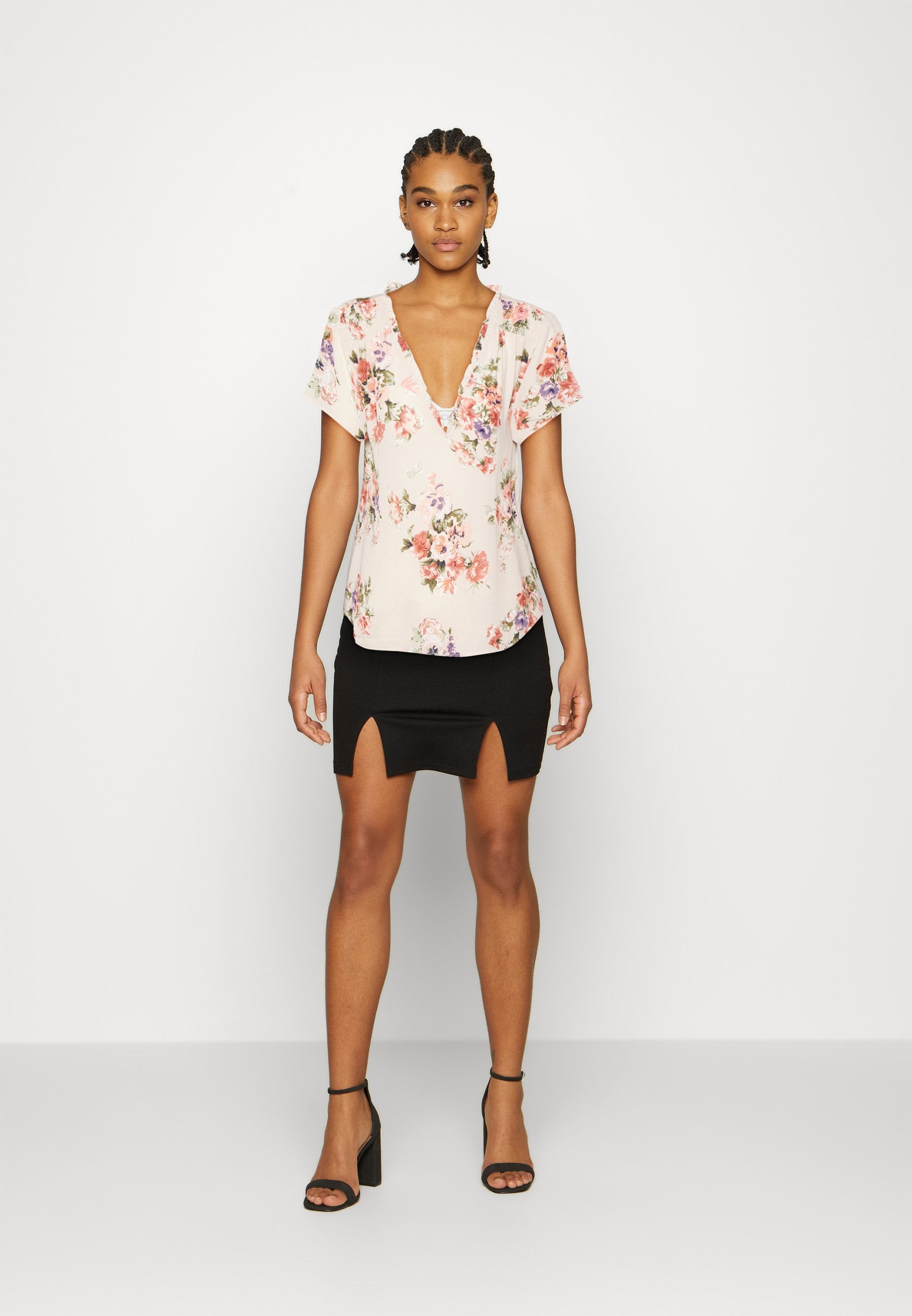 ONLY ONLSONJA LIFE V NECK NOOS