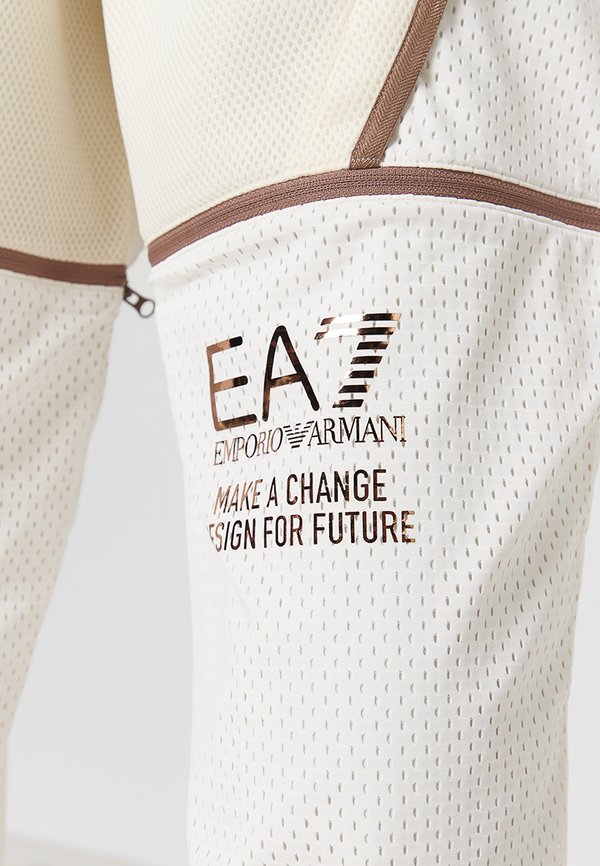 EA7 Emporio Armani