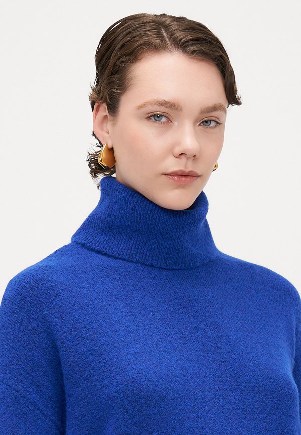 Vero Moda Tall VMAQUARIUS ROLLNECK DRESS