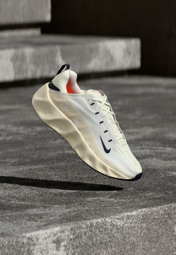 Nike Sportswear NIKE AVA ROVER UNISEX - Trainers - summit white/dark obsidian/coconut milk/safety orange