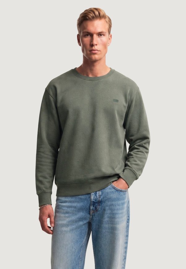 Levi's® 35909-0083 - Sweatshirt - green