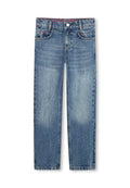 Helle blaue Jeans aus Denim mit geradem Schnitt, fünf Taschen und einem rot-blauen gemusterten Bund. Verwaschenes Design mit sichtbaren Nähten.