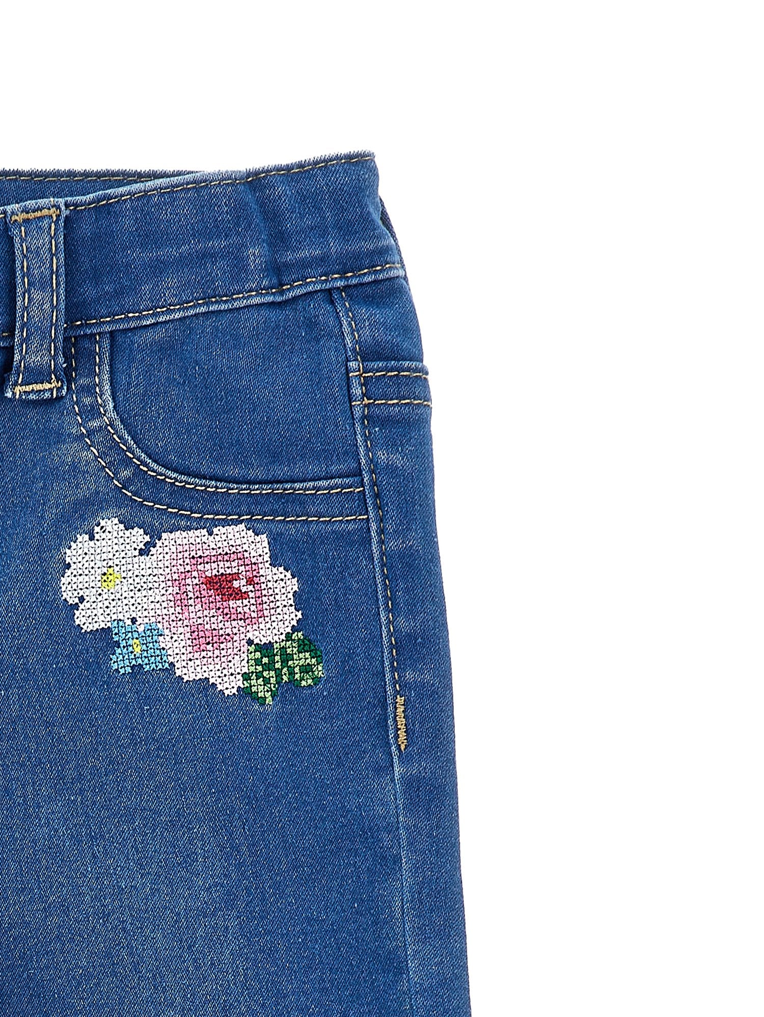 JEANS CON RICAMO Media 4
