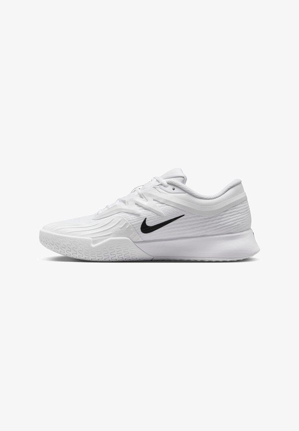 Nike Performance ZOOM VAPOR PRO - Multicourt tennis shoes - white/black