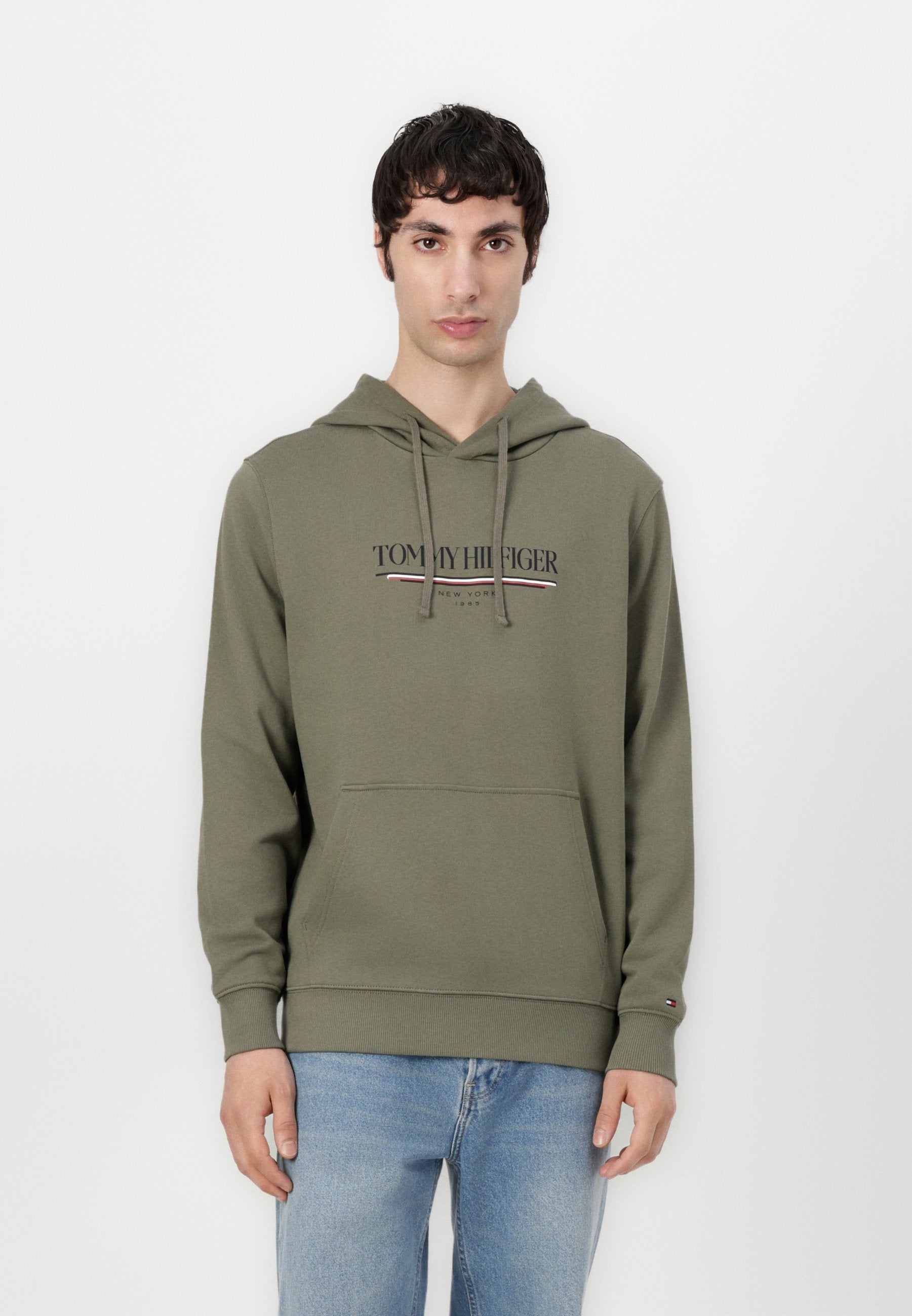 BRAND LOVE HOODIE Media 3