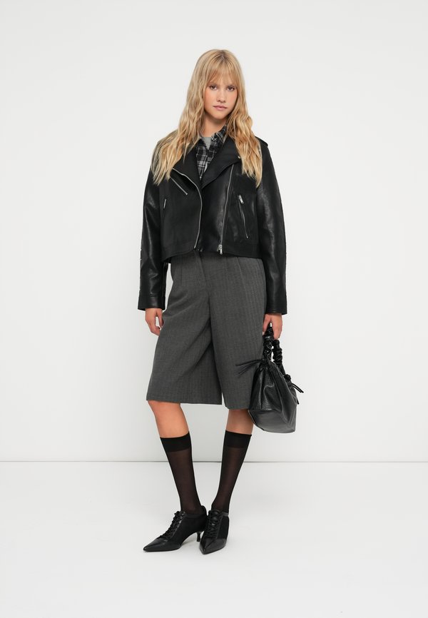 Vero Moda VMRAMON ANNASTUD SHORT COATED JACKET