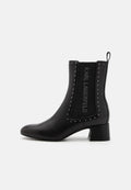 BONNIE STUDS CHELSEA BOOT Media 1