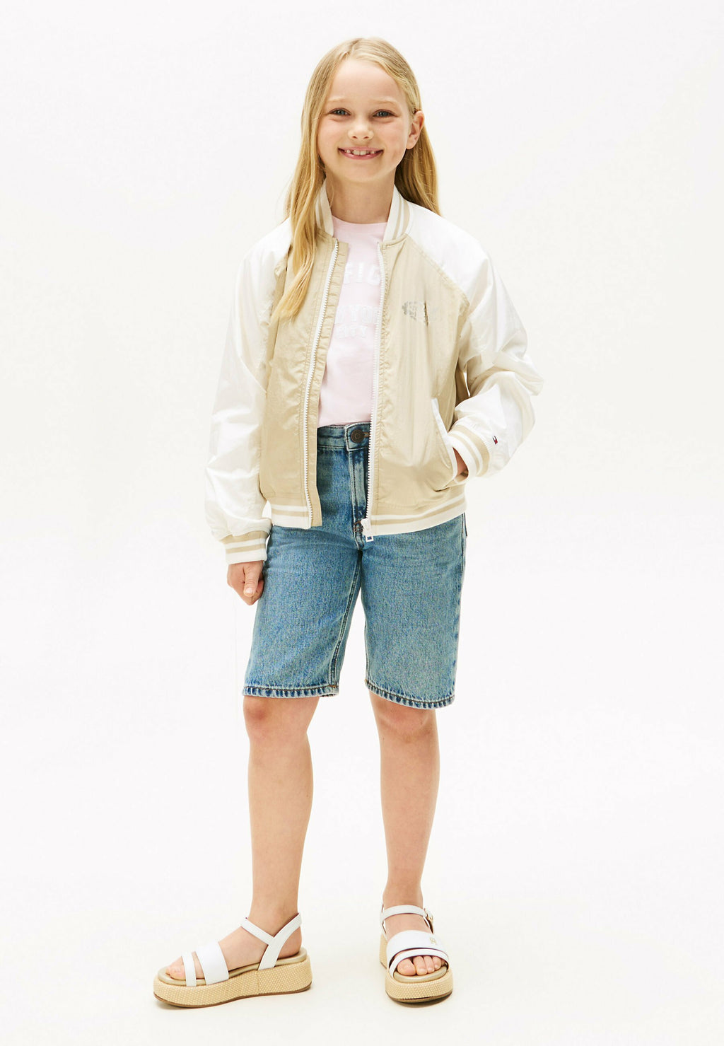 BACK LOGO RELAXED Media 2