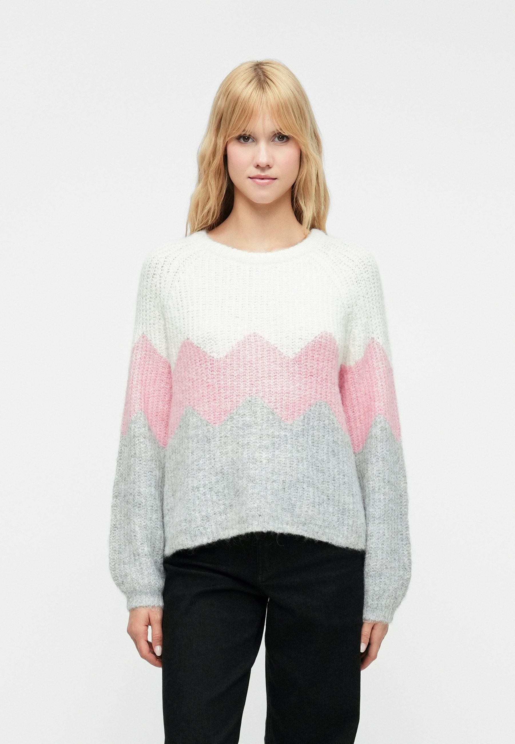 ONLY ONLMAE LIFE ZIGZAG O NECK