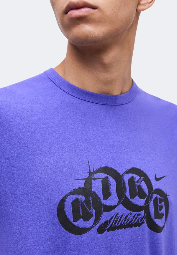 Nike Performance HYVERSE