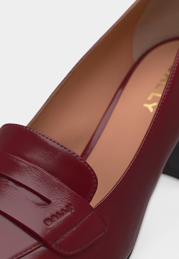 Bally SAULE