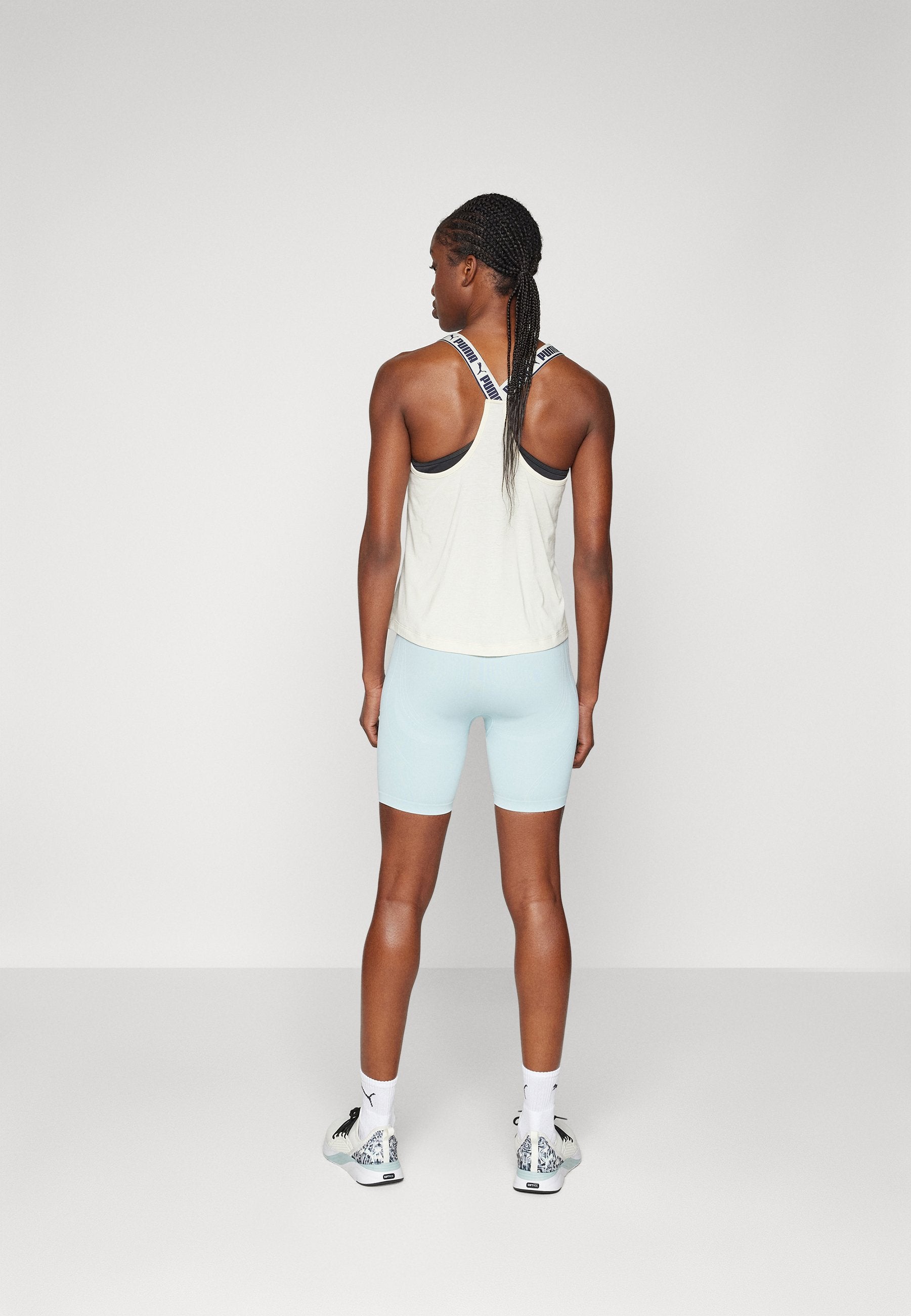 Puma SEAMLESS SHORT