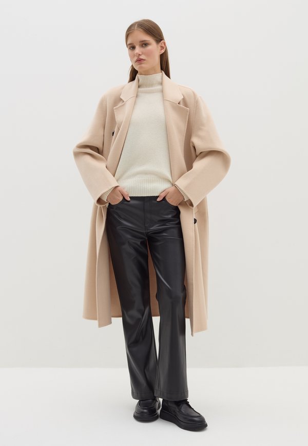 Stefanel STRAIGHT-FIT