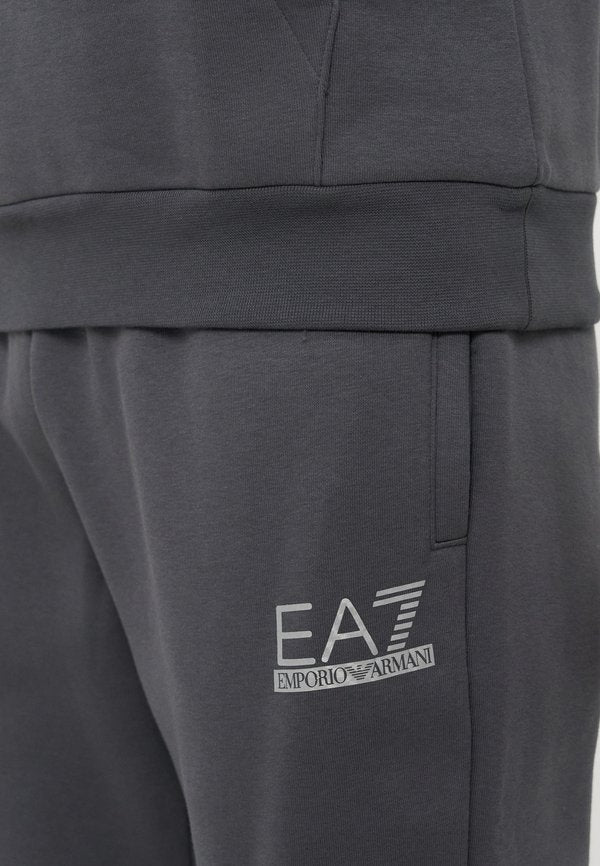 EA7 Emporio Armani