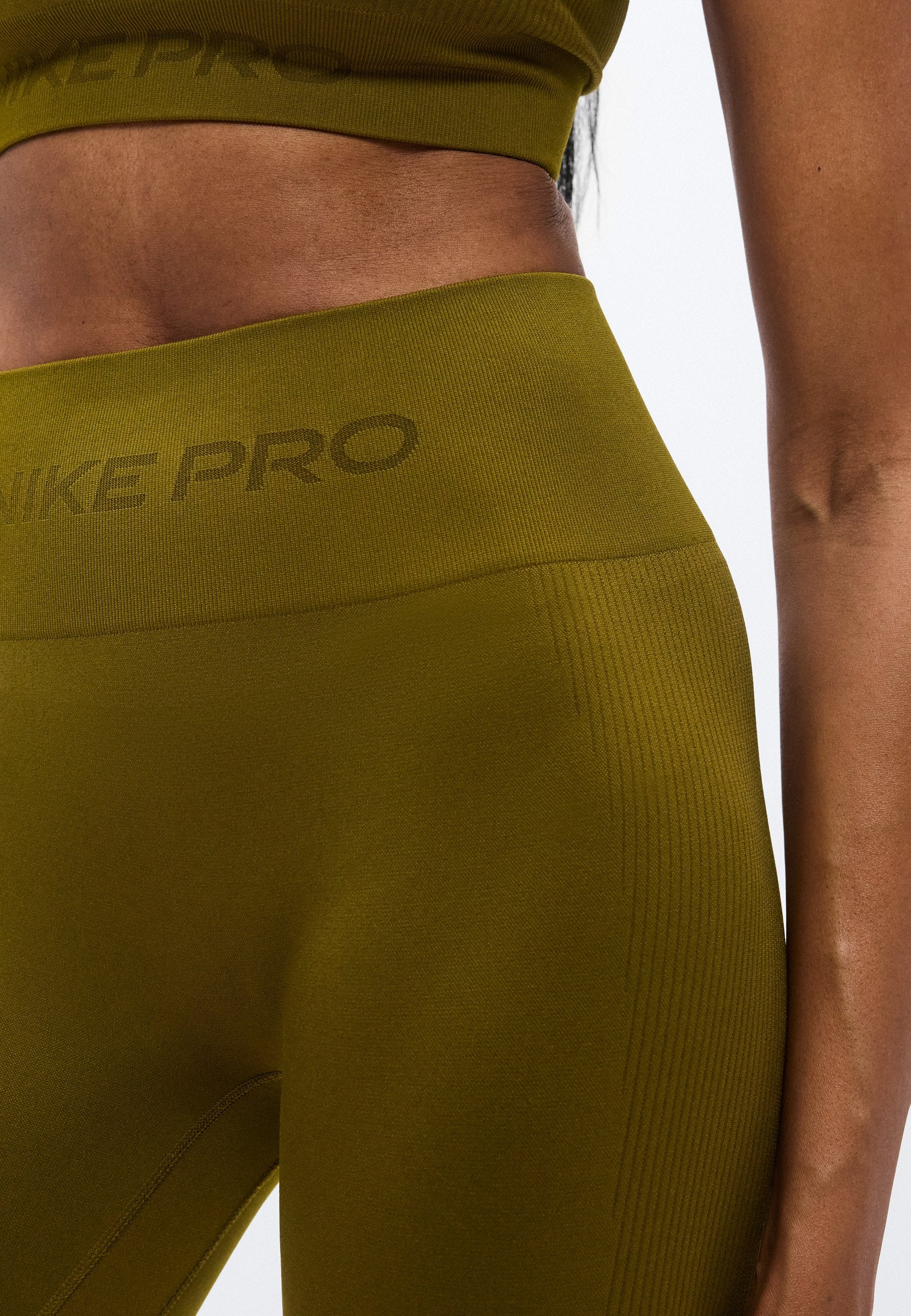 Nike Performance TIGHT