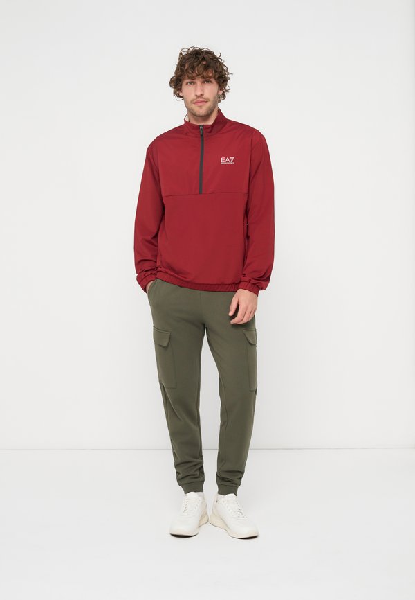 EA7 Emporio Armani