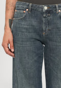 CLOSED GILLAN STRAP DETAIL