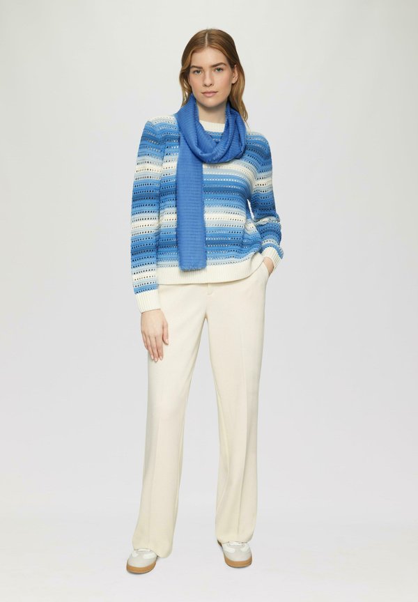 s.Oliver GESTREIFTER MIT FRANSEN - Scarf - royalblau