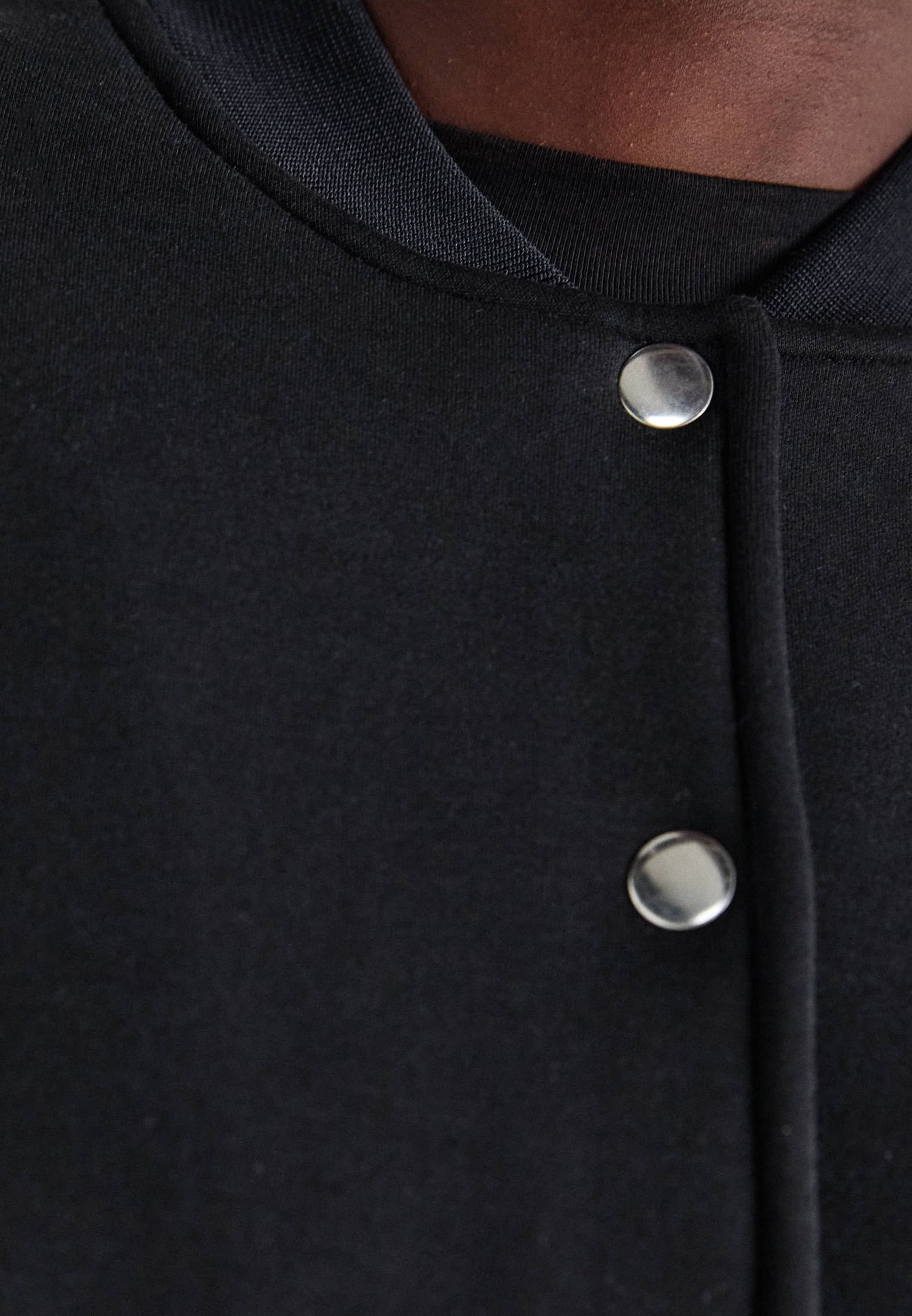 ONLLEON JACKET Media 6