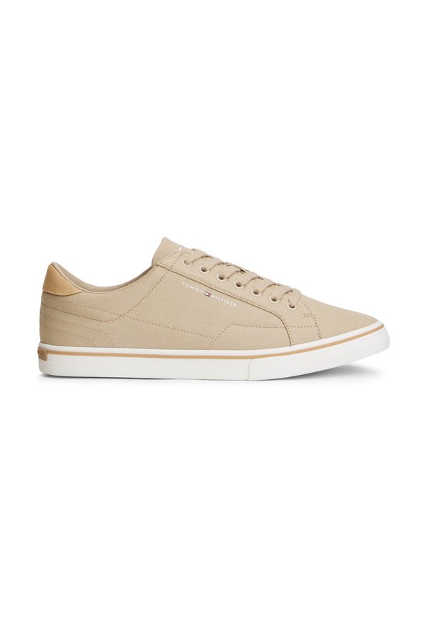 Tommy Hilfiger CANVAS EMBOSSED TRAINERS