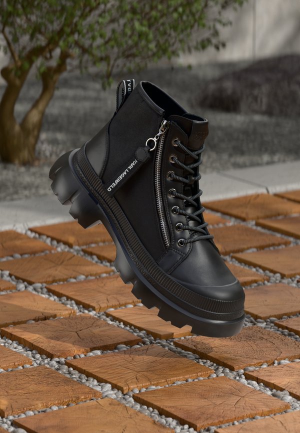 KARL LAGERFELD TREKKA MAX ZIP LO BOOT