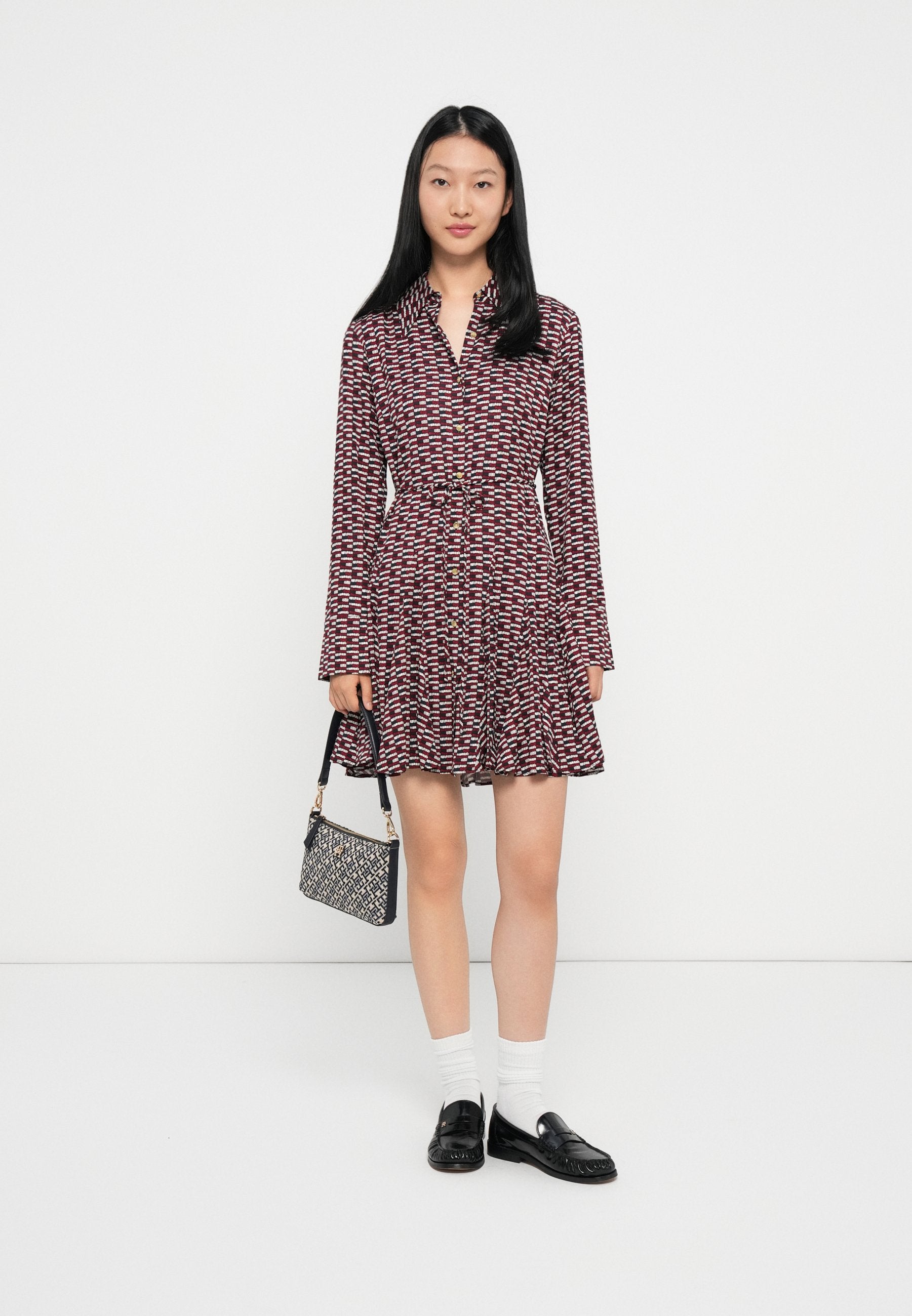 SELF-TIE BELT SLIM MINI SHIRT DRESS Media 2