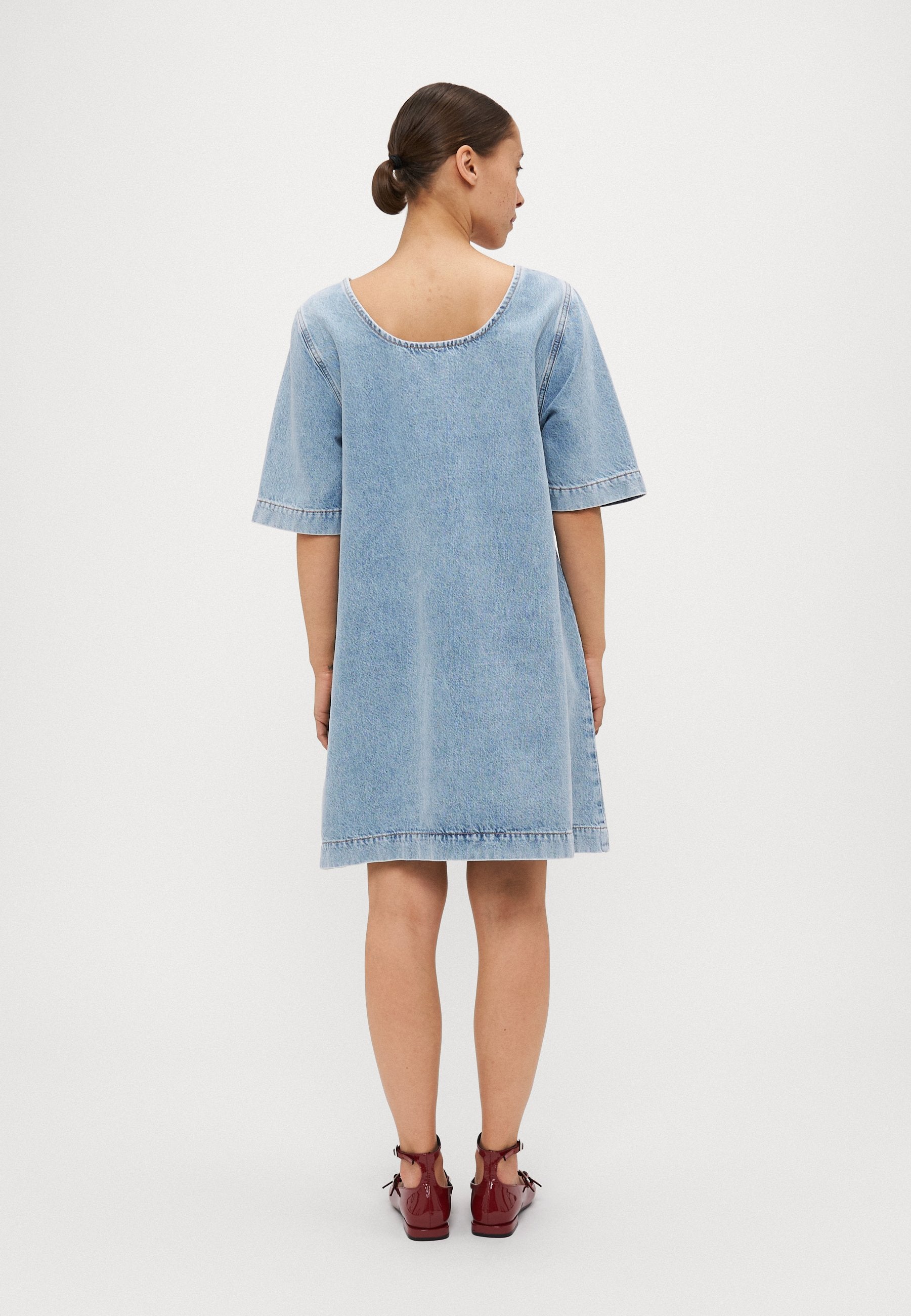 ONLGIGI BOW A SHAPE DRESS Media 4