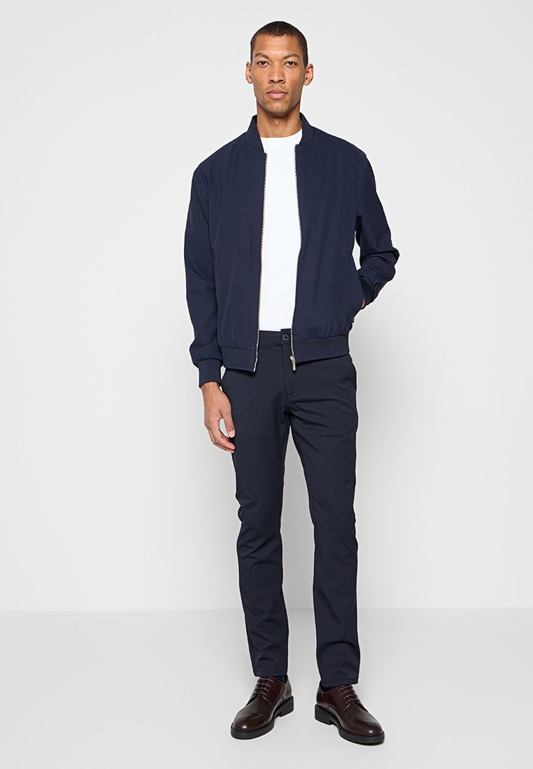 KARL LAGERFELD Bomberjacke Media 2