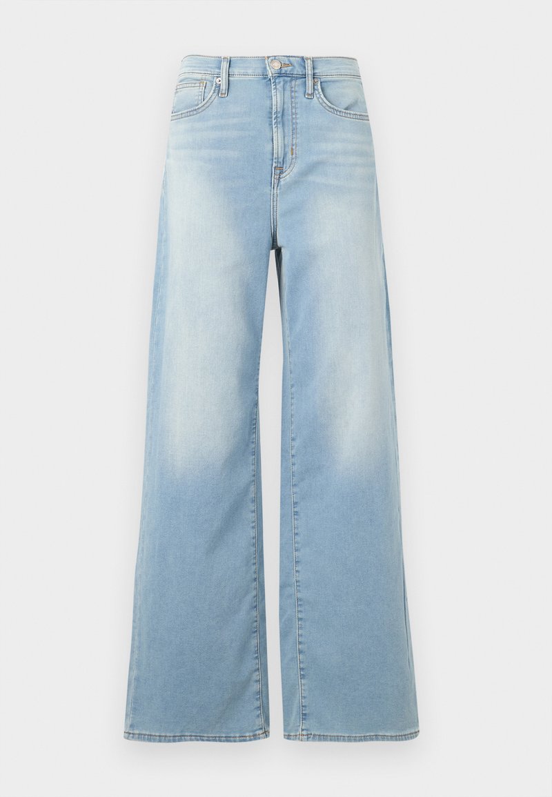 Hellblaue Jeans mit weitem Bein und hoher Taille, mit vorderem Knopf und Taschen, vor weißem Hintergrund dargestellt.