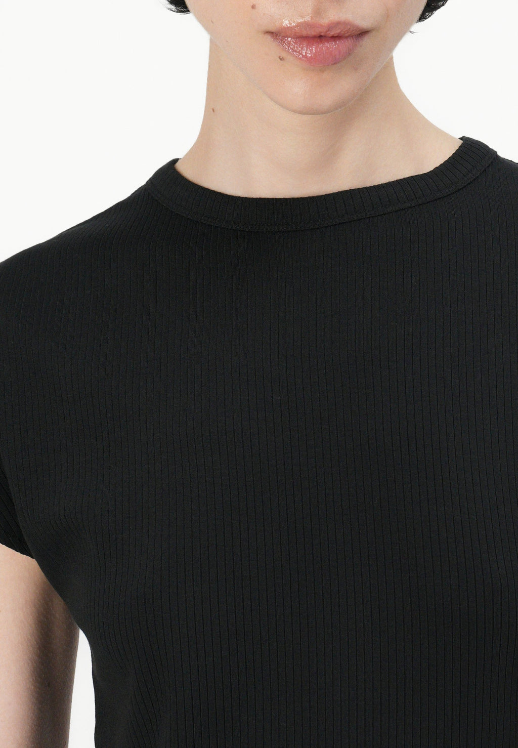 SLIM TEE Media 6
